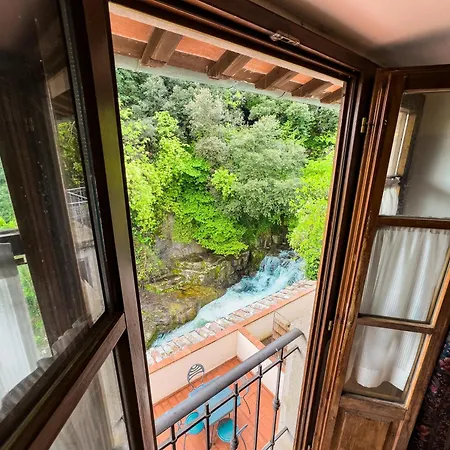 La Ferriera Exclusive - Pool & Waterfall * Loro Ciuffenna