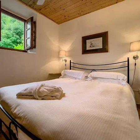 La Ferriera Exclusive - Pool & Waterfall Loro Ciuffenna