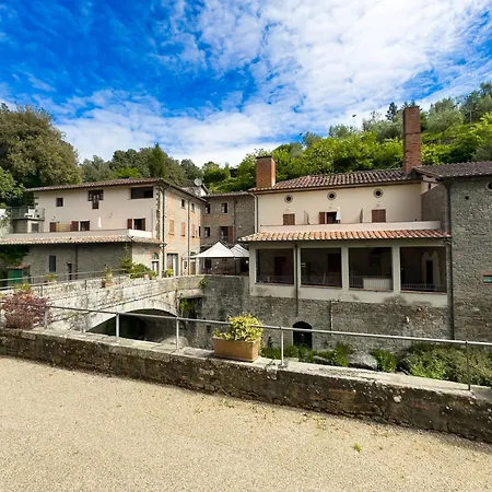 La Ferriera Exclusive - Pool & Waterfall * Loro Ciuffenna
