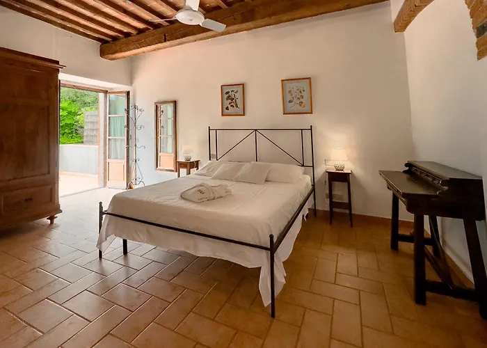 La Ferriera Exclusive - Pool & Waterfall Gospodarstwo agroturystyczne Loro Ciuffenna