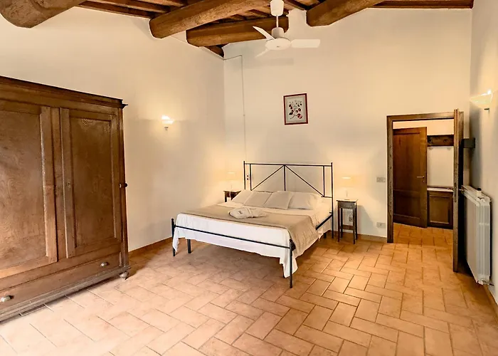 La Ferriera Exclusive - Pool & Waterfall